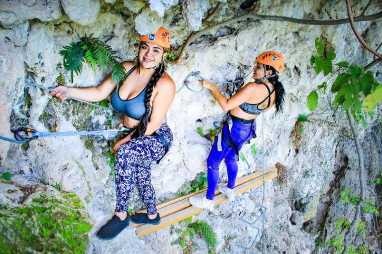 santiago-nuevo-leon-ibo-via-ferrata-at-cola-de-caballo
