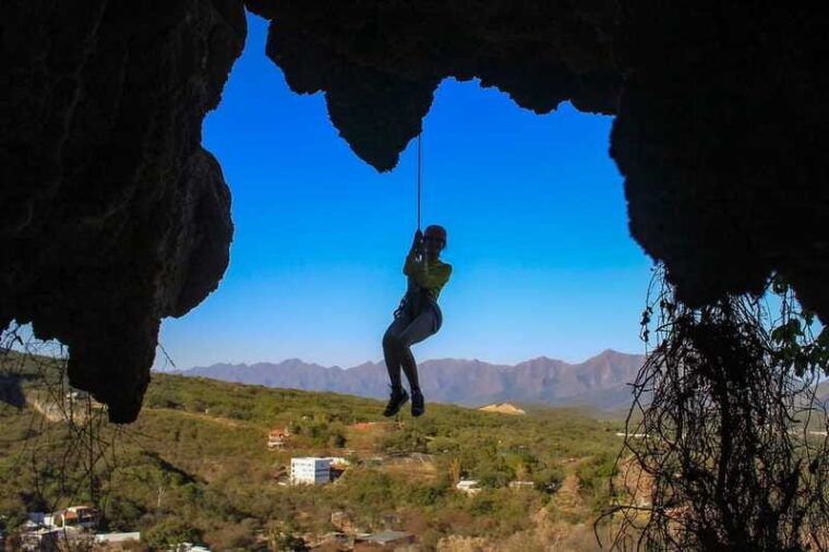 santiago-nuevo-leon-ibo-via-ferrata-at-cola-de-caballo