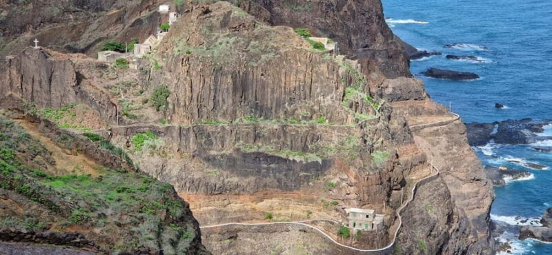 Santo Antao :Guided Ponta do Sol and Fontainhas Walking Tour - Authentic Experiences and Insider Tips