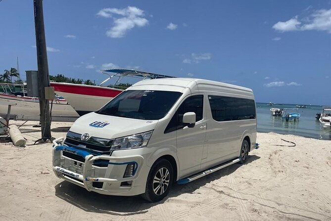 santo-domingo-airport-and-lopesan-costa-bavaro-private-transfer