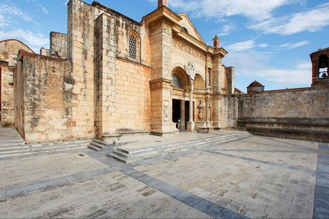 santo-domingo-sightseeing-tour-2