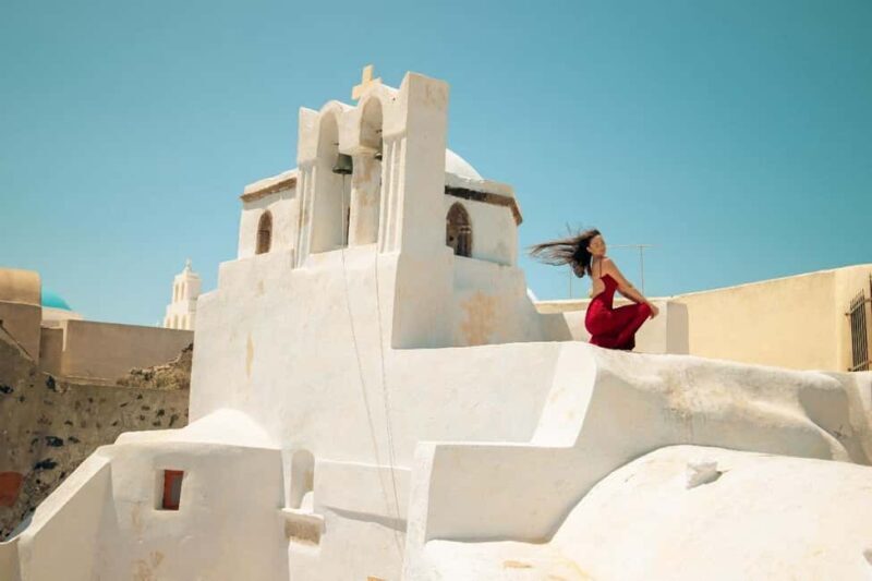 Santorini: 1H Pyrgos Village Cinematic Photoshoot Experience - An In-Depth Look at the Santorini Pyrgos Photoshoot