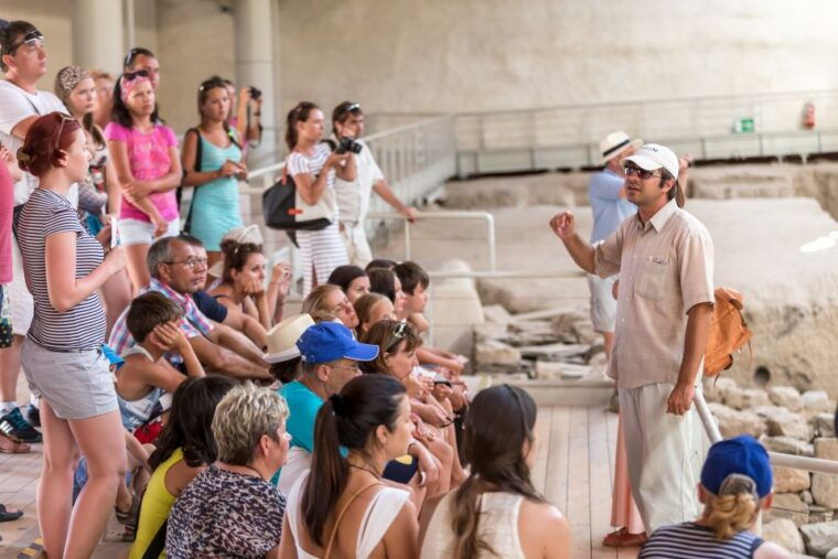 santorini-2-day-combo-volcano-boat-cruise-island-bus-tour
