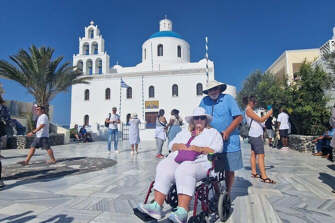 santorini-4hr-private-accessible-tour-for-limited-mobility