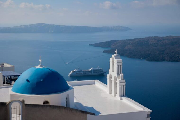 santorini-4hr-small-group-shore-excursion-with-minimum-walk