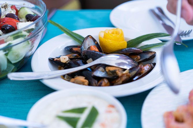 santorini-all-inclusive-private-catamaran-cruise