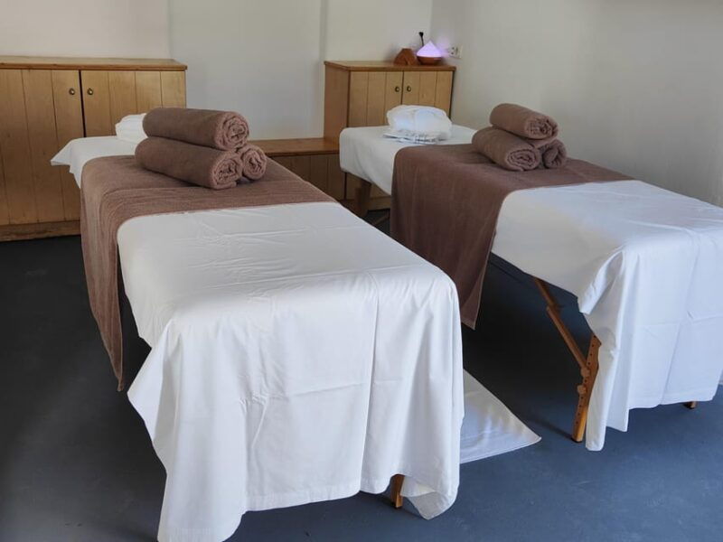 santorini-aromatherapy-couples-massage