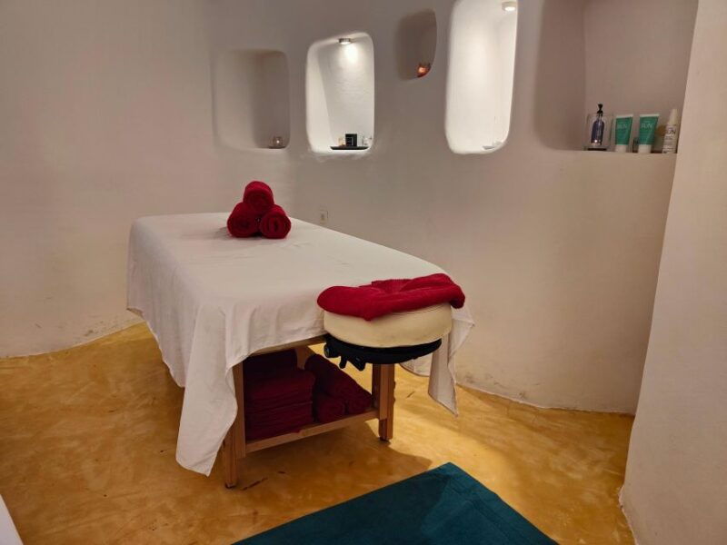 santorini-aromatherapy-couples-massage