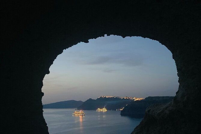 santorini-best-private-sightseeing-tour-customizable