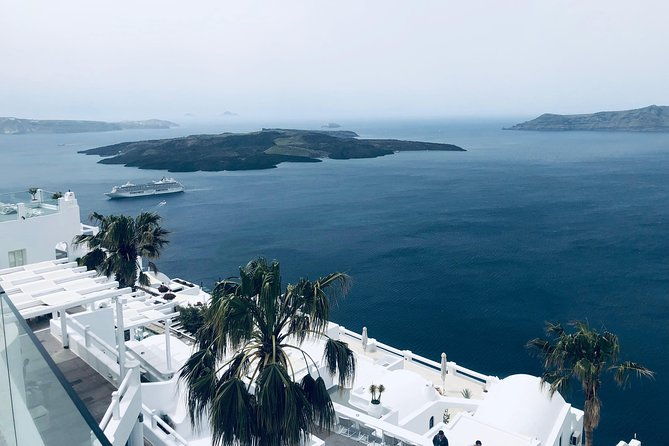 santorini-bliss-discover-the-charms-of-the-southern-delight-2