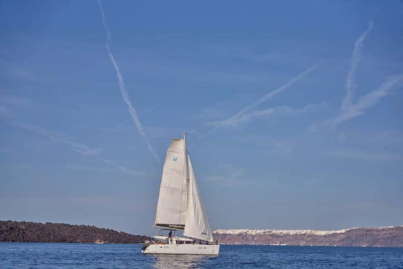 Santorini: Caldera Classic Catamaran Cruise w/ Meal & Drinks - Exploring Santorini from the Water: What You Can Expect