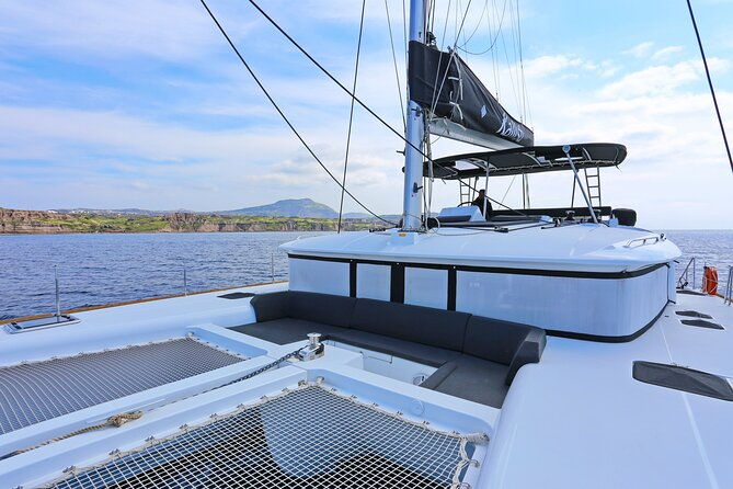 santorini-caldera-classic-semi-private-cruise-with-bbq-drinks