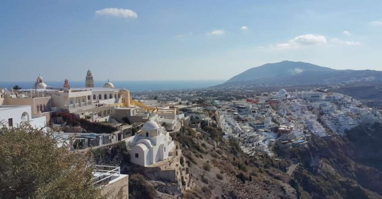 santorini-caldera-hiking-tour-from-fira-to-oia