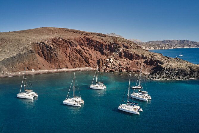 santorini-caldera-luxury-catamaran-cruise-with-meal-drinks
