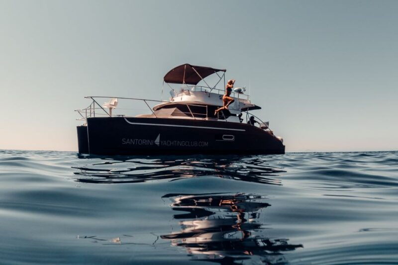 santorini-caldera-private-power-catamaran-cruise