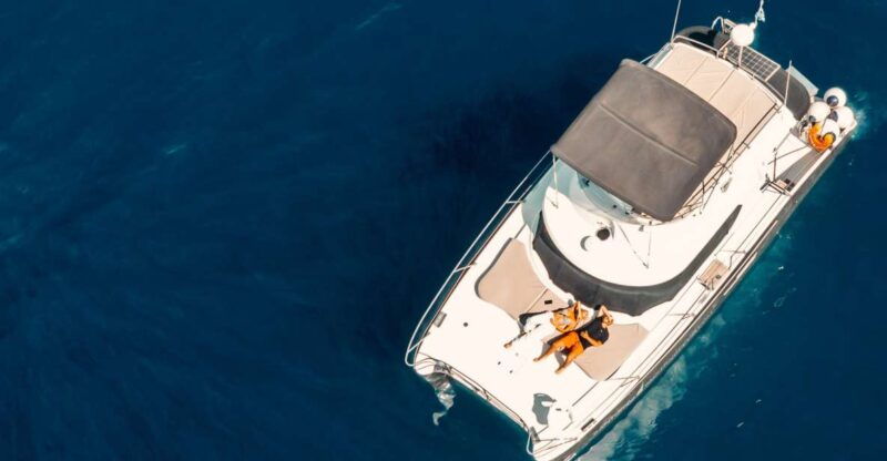 santorini-caldera-private-power-catamaran-cruise