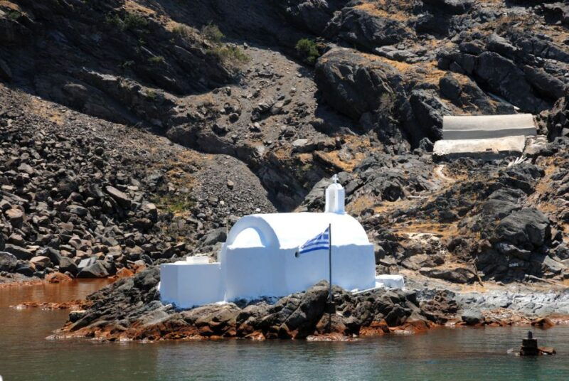 santorini-caldera-sunset-cruise-with-dinner