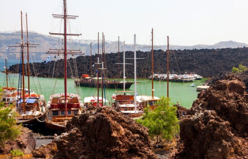 santorini-caldera-sunset-cruise-with-dinner