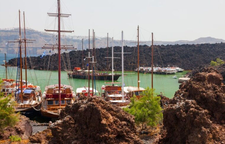 santorini-caldera-sunset-cruise-with-dinner
