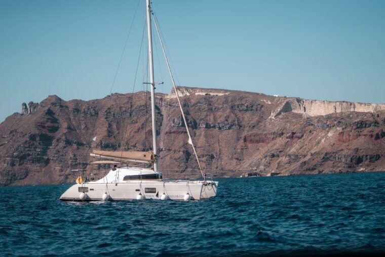 santorini-catamaran-caldera-cruise-with-meal-and-drinks