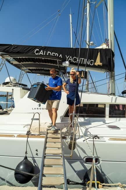 Santorini: Catamaran Cruise with Fresh Meal & Open Bar - An In-Depth Look at the Santorini Catamaran Experience  