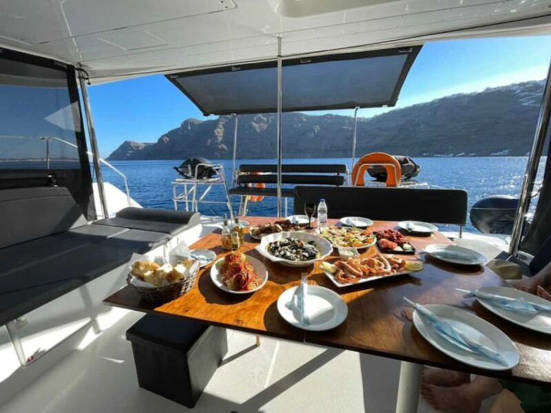 santorini-catamaran-cruise-with-meal-open-bar