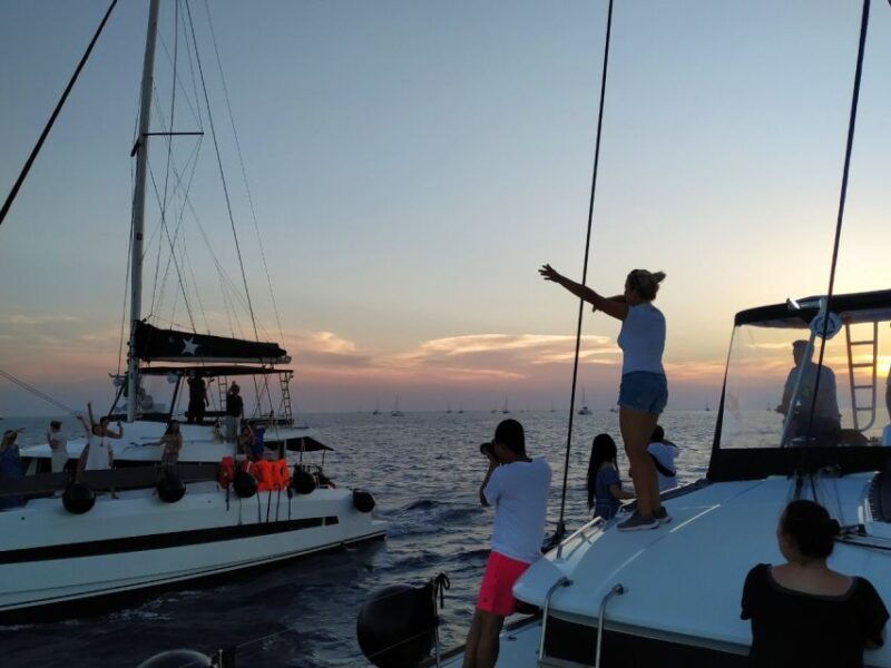 santorini-catamaran-cruise-with-meal-open-bar
