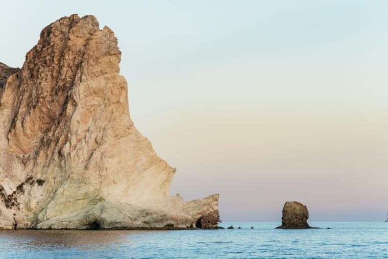santorini-catamaran-cruise-with-meals-and-drinks