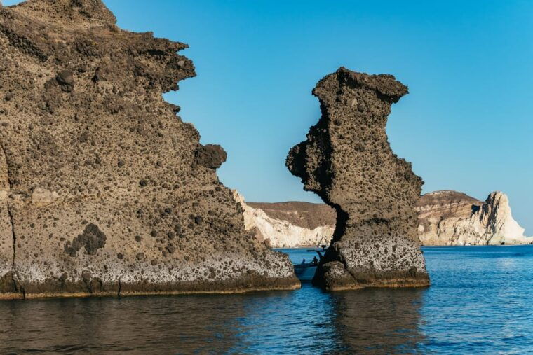santorini-catamaran-cruise-with-meals-and-drinks