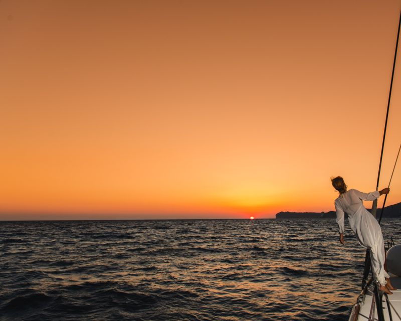santorini-classic-catamaran-cruise-with-meal-open-bar