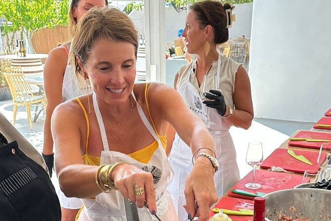 santorini-cooking-class-2-wineries-special-honey-moon-experience