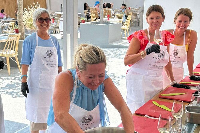 santorini-cooking-class-2-wineries-special-honey-moon-experience