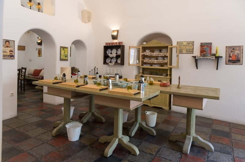 Santorini: Cooking Class, Local Menu and Dessert with Wine - Key Points