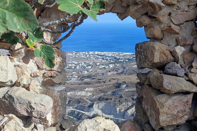 santorini-essentials-half-day-private-sightseeing-tour