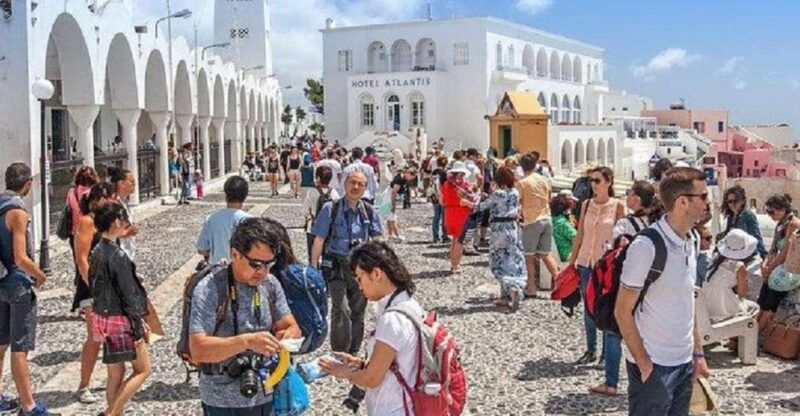 santorini-fira-town-walking-tour-with-wine-tasting