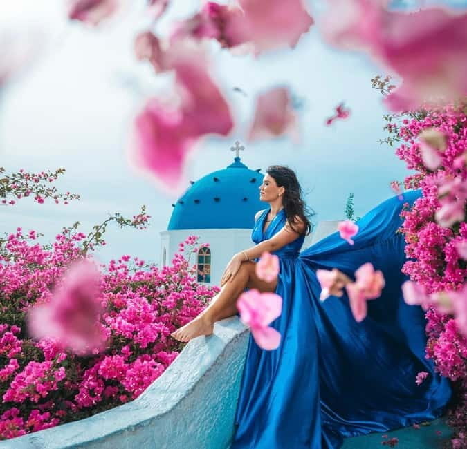 Santorini: Flying Dress Photoshoot with Edited Photos - FAQ