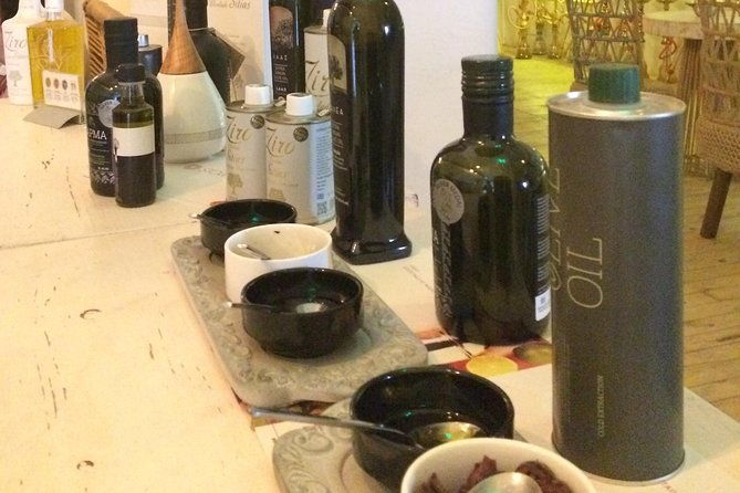 santorini-food-tour-fira-half-day-small-group-tour-with-tastings