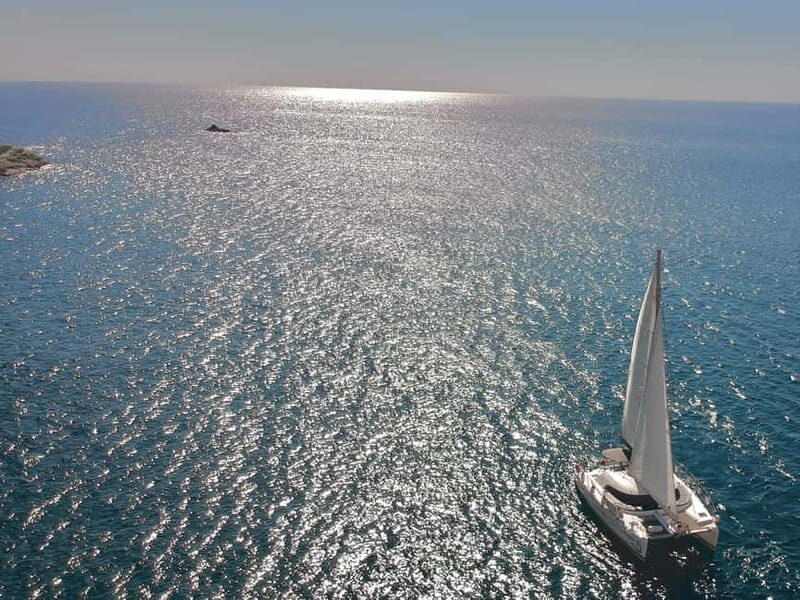 Santorini: Full-Day Catamaran Cruise, with Food|Drinks - An In-Depth Look at the Santorini Catamaran Cruise