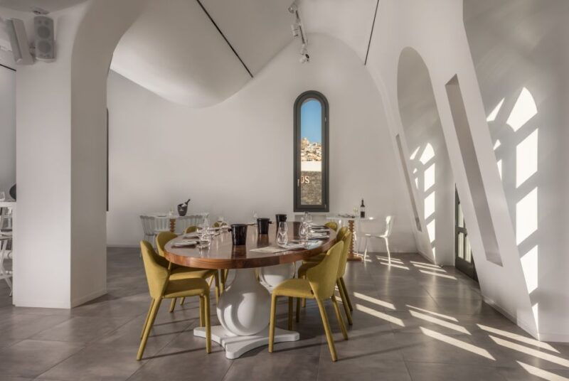 santorini-guided-wineries-private-tour-with-wine-tastings