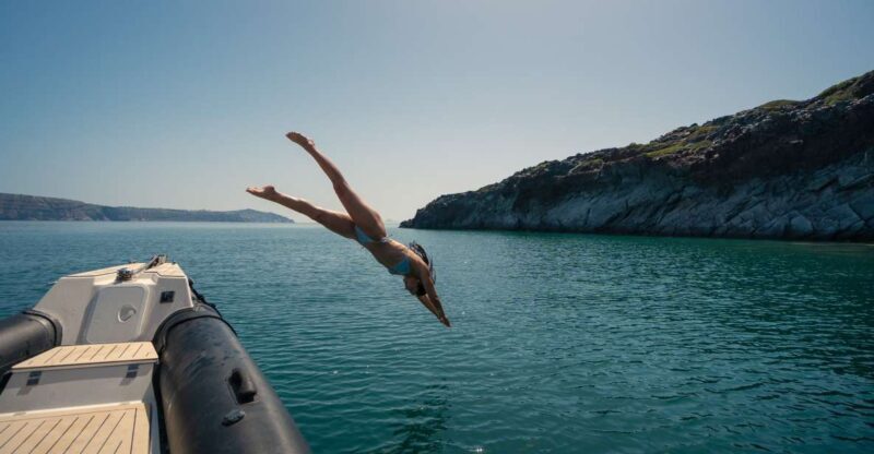 Santorini: half day exclusive speedboat cruise - Frequently Asked Questions
