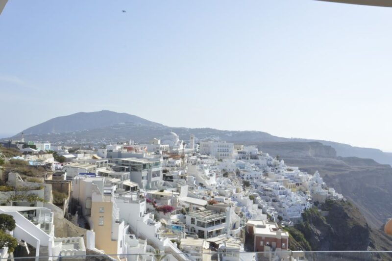 santorini-half-day-sightseeing-tour-with-hotel-pickup