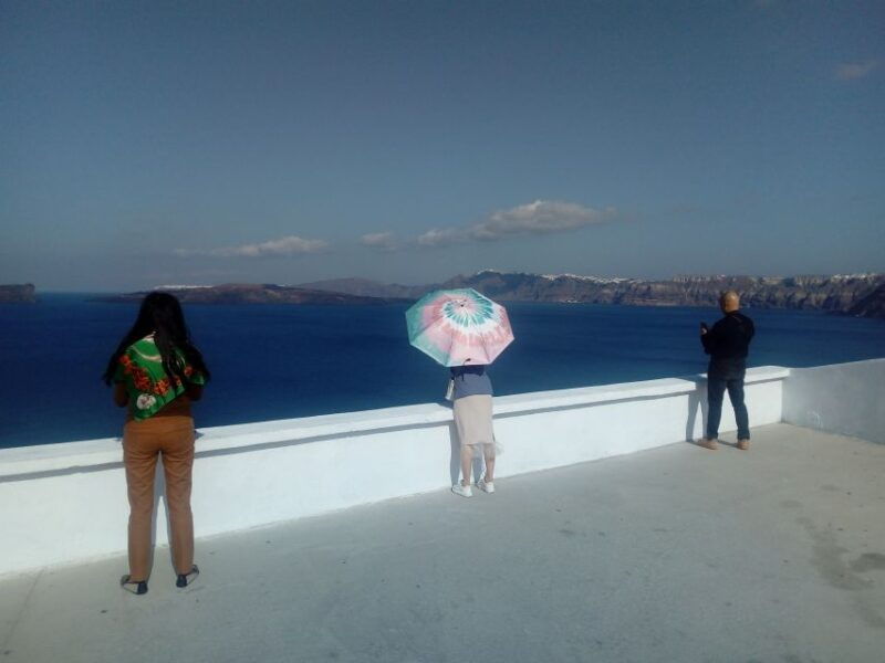 santorini-half-day-sightseeing-tour-with-hotel-pickup