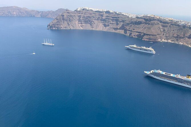 santorini-helicopter-sightseeing-20-min-single-tickets