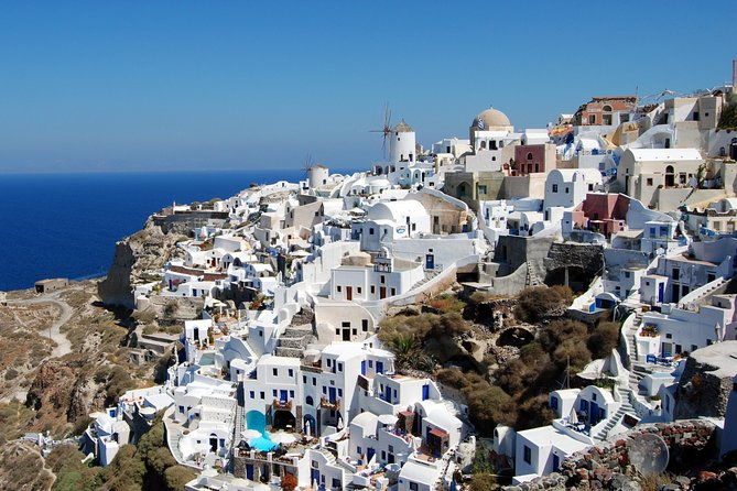 santorini-highlights-and-venetian-castles-small-group-day-tour