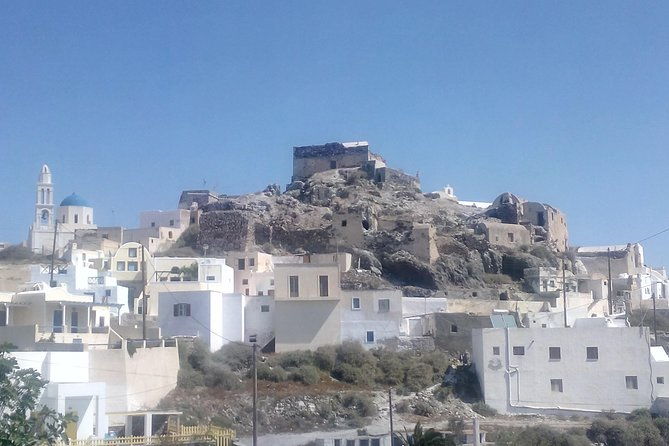 santorini-highlights-and-venetian-castles-small-group-day-tour