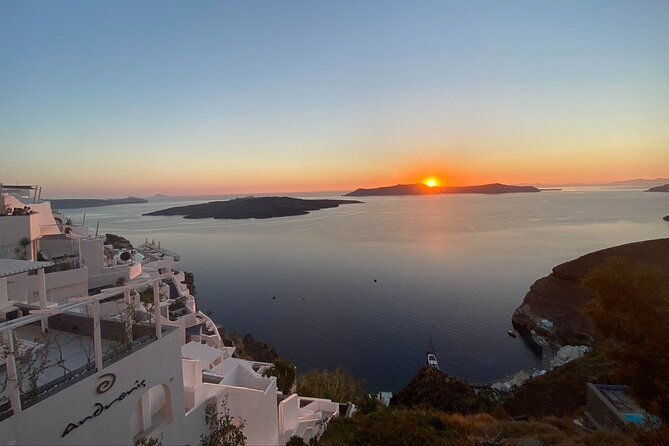 santorini-highlights-private-sightseeing-tour-in-santorini