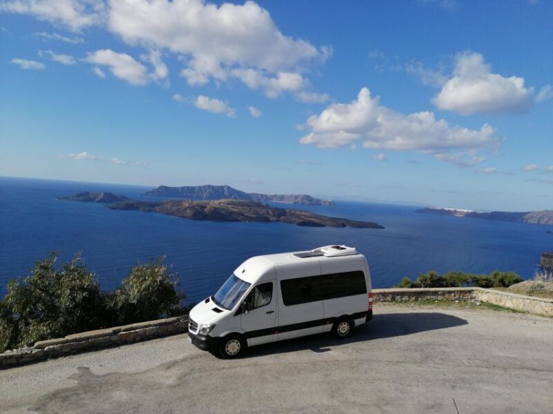 Santorini highlights tour - Transportation and Comfort