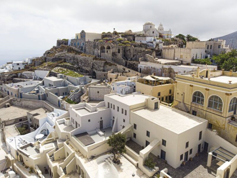 santorini-instagram-highlights-tour-with-a-photographer