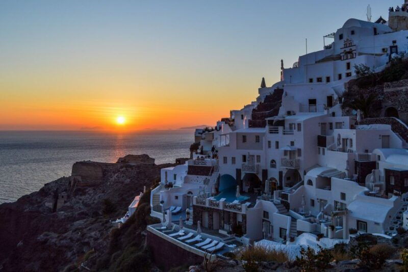 santorini-island-bus-tour-and-caldera-sunset-cruise