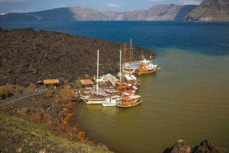 santorini-island-bus-tour-and-caldera-sunset-cruise